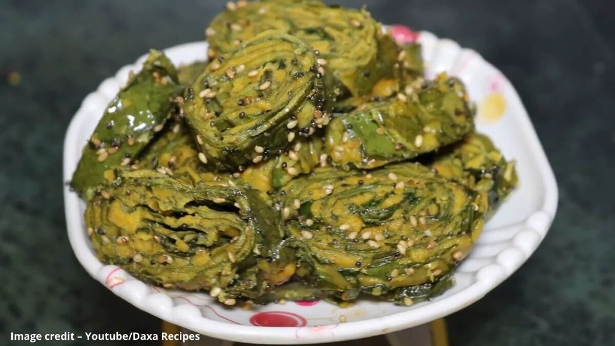 advi na patra recipe in gujarati - advi na patra banavani rit - અળવી ના પાતરા બનાવવાની રીત - પાતરા બનાવવાની રીત