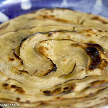 લચ્છા પરોઠા બનાવવાની રીત - lachha paratha recipe in gujarati - lachha paratha banavani rit