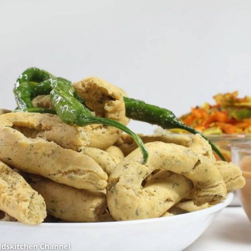 વણેલા ગાંઠીયા બનાવવાની રીત - vanela gathiya recipe in gujarati - વણેલા ગાંઠિયા રેસિપી - vanela gathiya banavani recipe - vanela gathiya banavani rit - વણેલા ગાંઠિયા ની રીત