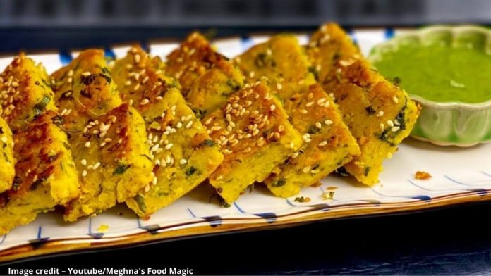 કોથમ્બીર વડી બનાવવાની રીત - kothimbir vadi recipe - kothimbir vadi banavani rit - kothimbir vadi recipe in gujarati