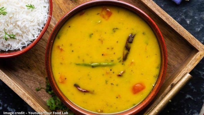 ગુજરાતી તુવેર દાળ બનાવવાની રીત - Simple dal recipe - gujarati tuvar dal banavani recipe - gujarati tuvar dal banavani rit - gujarati tuvar dal recipe in gujarati language - gujarati dal recipe