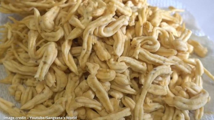 champakali gathiya recipe in gujarati ચંપાકલી ગાંઠિયા બનાવવાની રીત - champakali gathiya - champakali gathiya recipe - champakali gathiya recipe in gujarati - champakali gathiya banavani rit