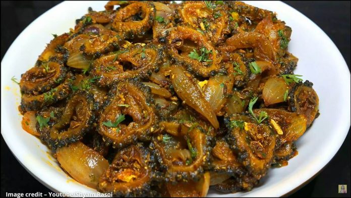 કરેલા નું શાક - કારેલાનું શાક બનાવવાની રીત - કારેલા નુ શાક - Karela nu shaak Gujarati ma - karela nu shaak - karela nu shaak gujarati recipe - karela nu shaak recipe in gujarati - karela nu shaak banavani rit gujarati ma