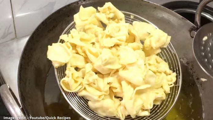 papdi gathiya recipe in gujarati papdi gathiya - પાપડી ગાંઠિયા - papdi gathiya recipe - papdi gathiya recipe in gujarati - papdi gathiya banavani rit - પાપડી ગાંઠિયા બનાવવાની રીત - પાપડી ગાંઠિયા ની રેસીપી