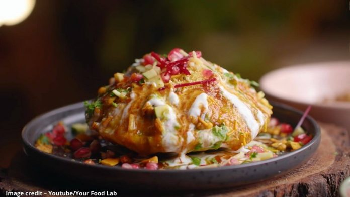 રાજ કચોરી રેસીપી - રાજ કચોરી બનાવવાની રીત - raj kachori banavani rit gujarati ma - raj kachori recipe in gujarati - raj kachori recipe