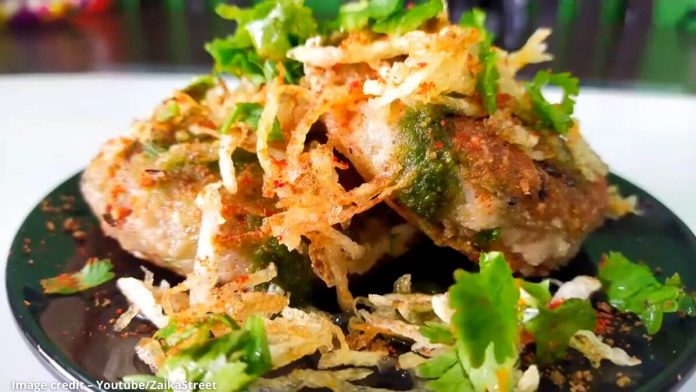 ફરાળી આલું ટીક્કી ચાટ બનાવવાની રીત - farali aloo tikki chaat recipe in gujarati - farali aloo tikki chaat banavani rit - ફરાળી આલું ટીક્કી ચાર્ટ બનાવવાની રીત - farali aloo tikki chaat - ફરાળી આલું ટીક્કી ચાર્ટ - ફરાળી આલું ટીક્કી ચાટ