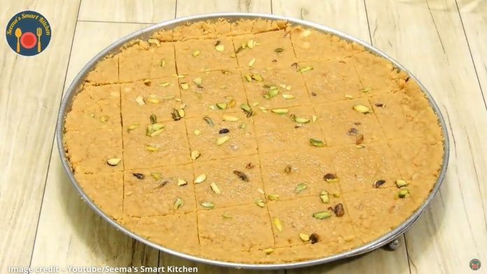 ઘઉં ના લોટ ની સુખડી બનાવવાની રીત - ghau na lot ni sukhdi - recipe of sukhdi in gujarati - gujarati sukhdi - gujarati mein sukhdi banavani rit - સુખડી બનાવવાની રેસીપી બતાવો - ghau na lot ni sukhdi banavani rit