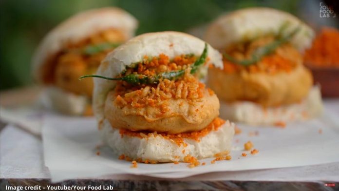 વડાપાવ બનાવવાની રીત - vada pav recipe - vada pav recipe in gujarati - vada pav banavani rit - વડાપાઉં બનાવવાની રીત - વડાપાવ બનાવવાની રેસીપી - વડાપાવ ની રેસીપી