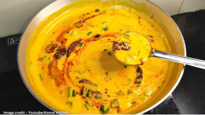 લીલી ડુંગળી ની કઢી - lili dungari ni kadhi - lili dungri ni kadhi - lili dungri ni kadhi recipe - લીલી ડુંગળી ની કઢી બનાવવાની રીત - lili dungari ni kadhi banavani rit - lili dungri ni kadhi banavani rit - lili dungri ni kadhi recipe in gujarati