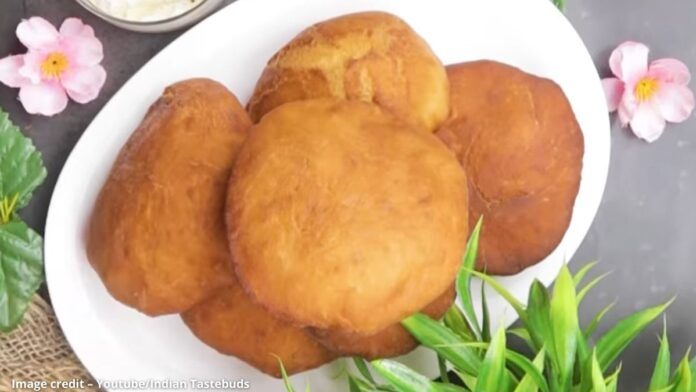 સોફ્ટ અને ફ્લ્ફી મેંગલોર બન્સ બનાવવાની રીત - Soft Fluffy Mangalore Buns banavani rit - Soft Fluffy Mangalore Buns recipe in gujarati