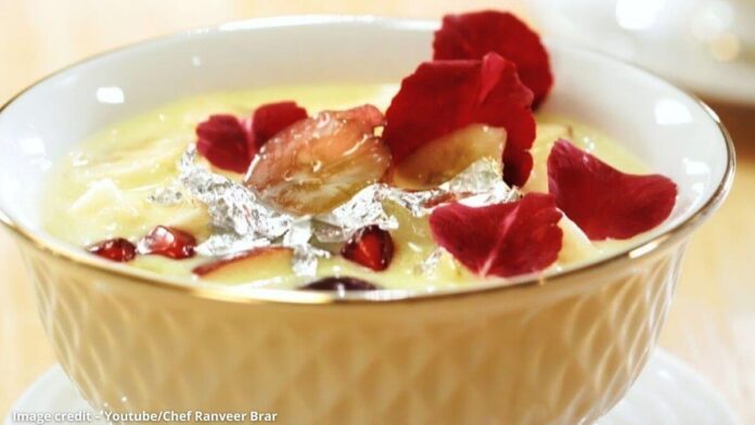 ફરાળી ફ્રુટ કસ્ટર્ડ બનાવવાની રીત - Farali Fruit Custard banavani rit - Farali Fruit Custard recipe in gujarati