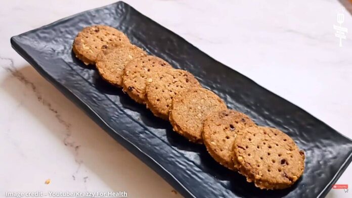 રાગી ઓટ્સ કુકી બનાવવાની રીત - Ragi Oats Cookie banavani rit - Ragi Oats Cookie recipe in gujarati