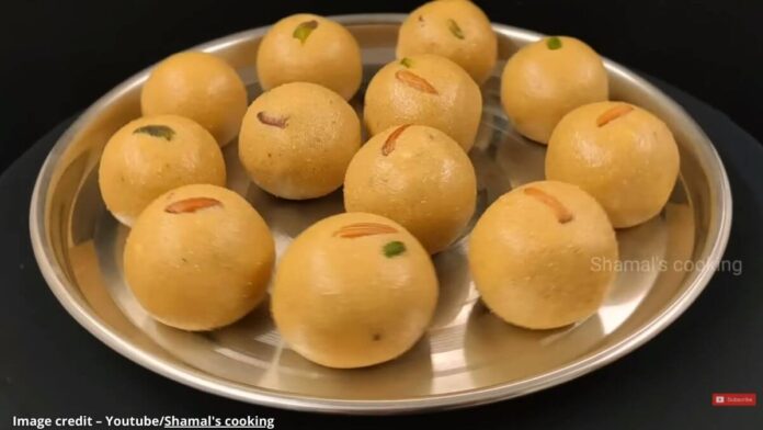 સોજી બેસન ના લાડવા - સોજી બેસન ના લાડવા બનાવવાની રીત - Soji besan na ladva banavani rit - Soji besan ladoo recipe in gujarati