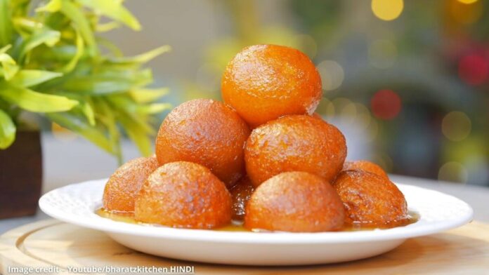 સોજી ના ગુલાબ જાંબુ બનાવવાની રીત - soji na gulab jamun - soji na gulab jamun banavani rit - soji na gulab jamun recipe in gujarati