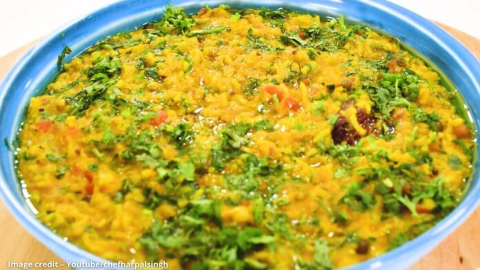 પાલક ની ખીચડી - palak ni khichdi - પાલક ની ખીચડી બનાવવાની રીત - palak ni khichdi banavani rit - palak khichdi recipe in gujarati