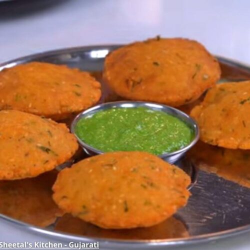 ફરાળી બટાટા પૂરી - Farali batata puri - ફરાળી બટાટા પૂરી બનાવવાની રીત - Farali batata puri banavani rit - Farali batata puri recipe in gujarati