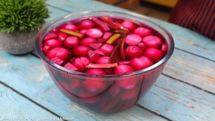 રેસ્ટોરન્ટ સ્ટાઈલ વિનેગર ડુંગળી - Vinegar dungri banavani rit - Vinegar dungri recipe in gujarati