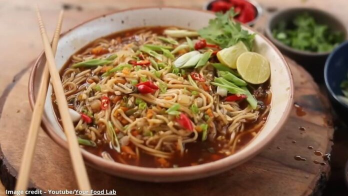 નૂડલ્સ સૂપ - Noodles soup - નૂડલ્સ સૂપ બનાવવાની રીત - Noodles soup banavani rit