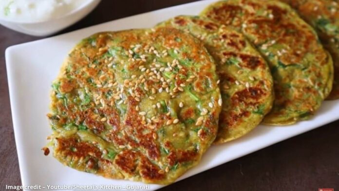 બાજરી ના ચમચમિયા - Bajri Na Chamchamiya