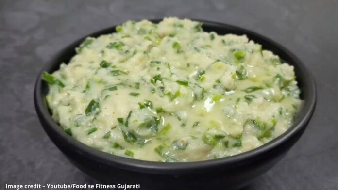 Lila lasan nu kachu - લીલા લસણ નું કાચું