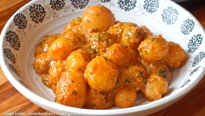 Kaashmiri dum aloo - કાશ્મીરી દમઆલું