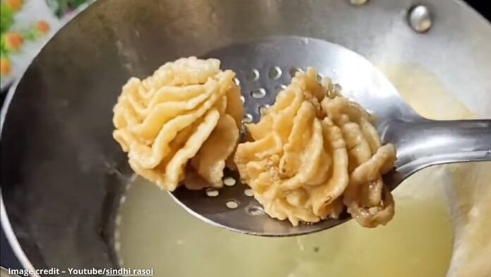 chokha na lot ni full chakri chokha na lot ni full chakri - ચોખાના લોટ ની ફૂલકચરી