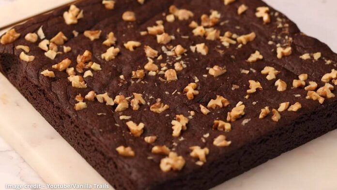 Gol ane ghau na lot ni Walnut Brownie - ગોળ અને ઘઉંના લોટ ની વોલન્ટ બ્રાઉની