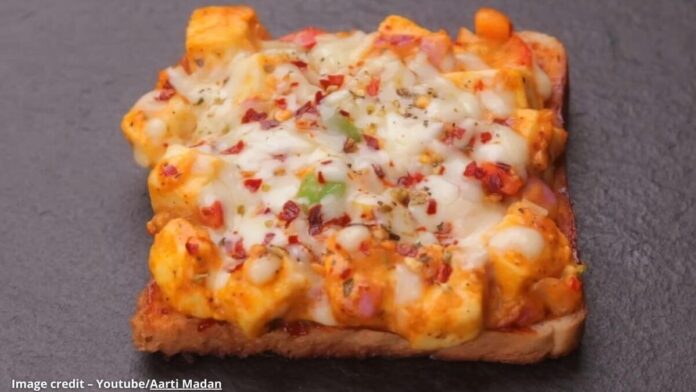 Paneer Bread Pizza - પનીર બ્રેડ પિઝા