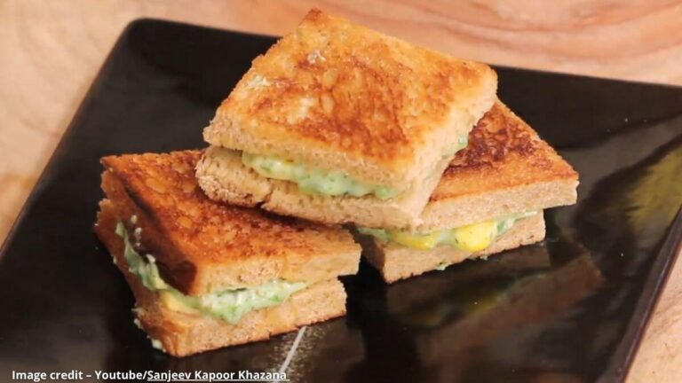 Chili mili tava toast sandwich | ચિલી મિલિ તવા ટોસ્ટ સેન્ડવિચ Chili mili tava toast sandwich | ચિલી મિલિ તવા ટોસ્ટ સેન્ડવિચ