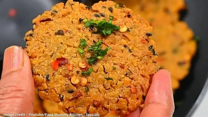 Pauva namkin puri Pauva namkin puri - પૌવા નમકીન પૂરી