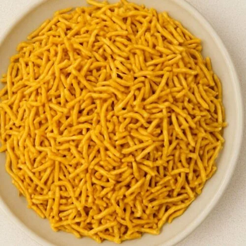 Kacha kela na namkin bhujiya sev - કાચા કેળા ના નમકીન ભુજીયા સેવ