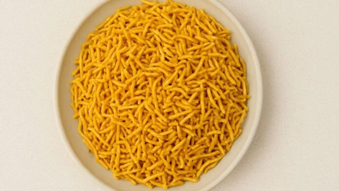 Kacha kela na namkin bhujiya sev - કાચા કેળા ના નમકીન ભુજીયા સેવ