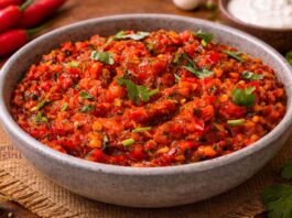 Dahiwali Lal Marcha ni Chutney Recipe in Gujarati | દહીંવાળી લાલ મરચાંની ચટણી Dahiwali Lal Marcha ni Chutney - દહીંવાળી લાલ મરચાંની ચટણી