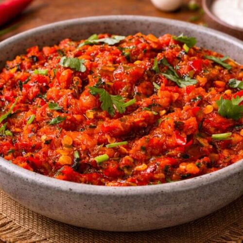 Dahiwali Lal Marcha ni Chutney - દહીંવાળી લાલ મરચાંની ચટણી